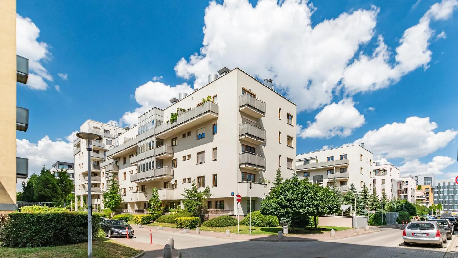Apartment Chodkiewicza 6 By Homeprime Warsaw