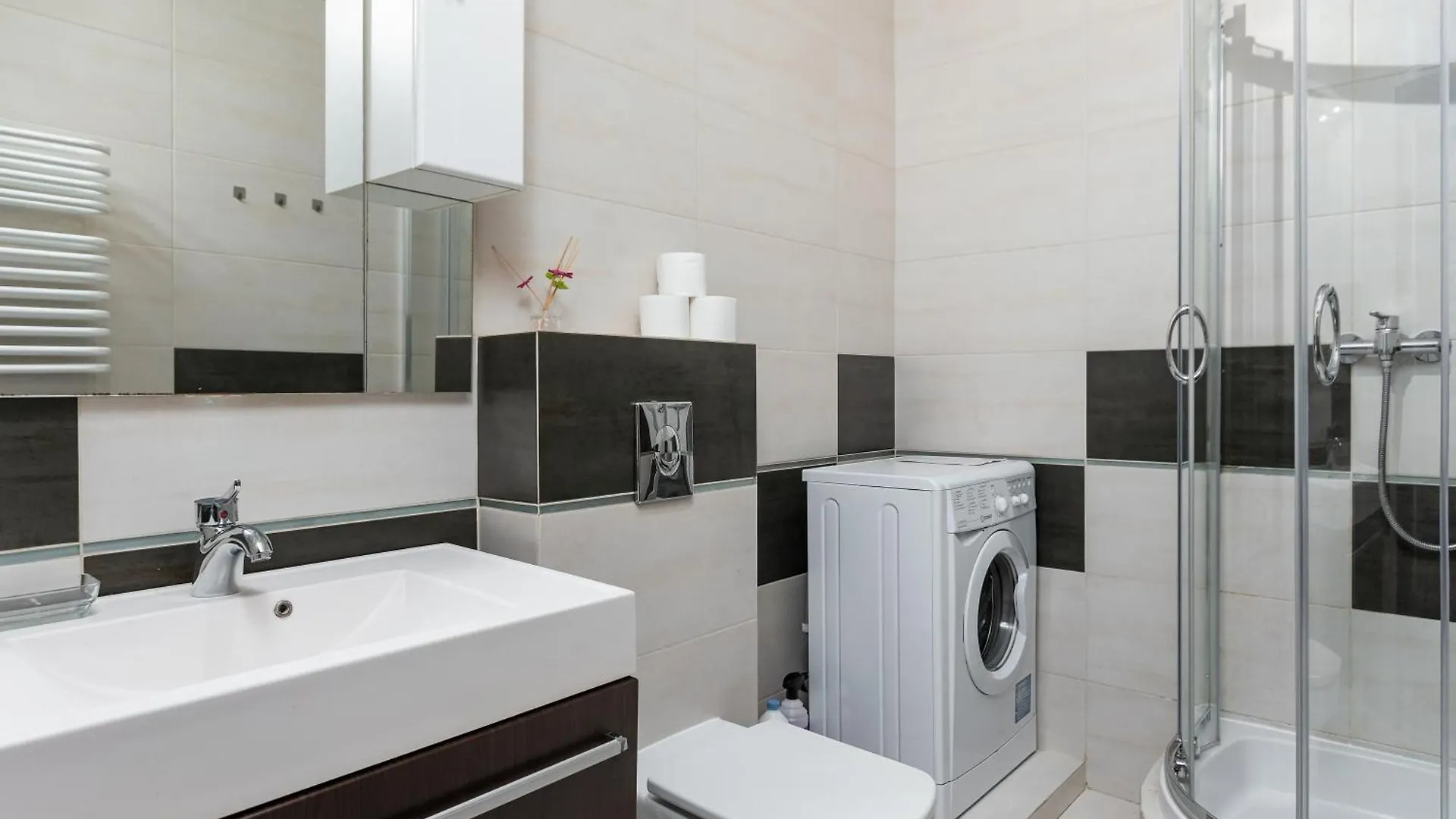 Apartment Chodkiewicza 6 By Homeprime Warsaw