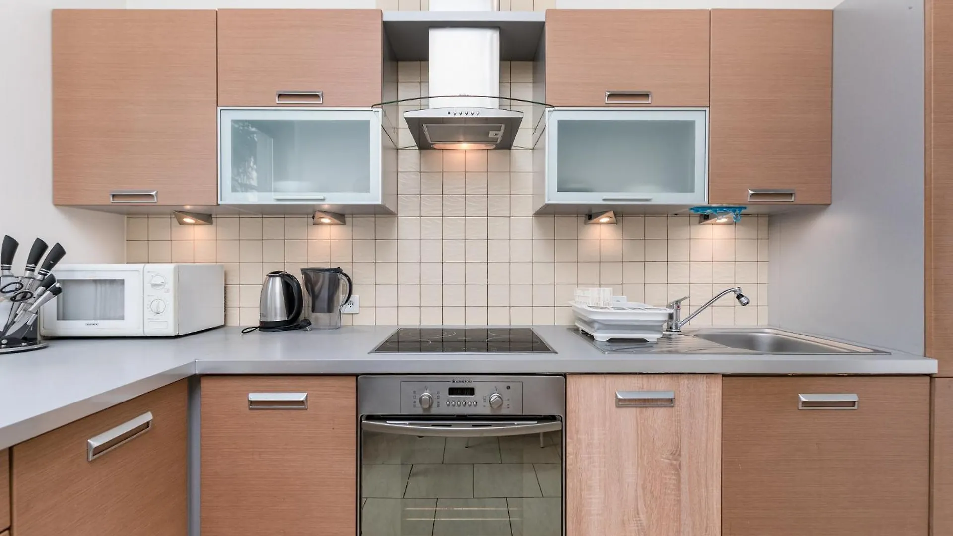 Apartment Chodkiewicza 6 By Homeprime Warsaw Poland